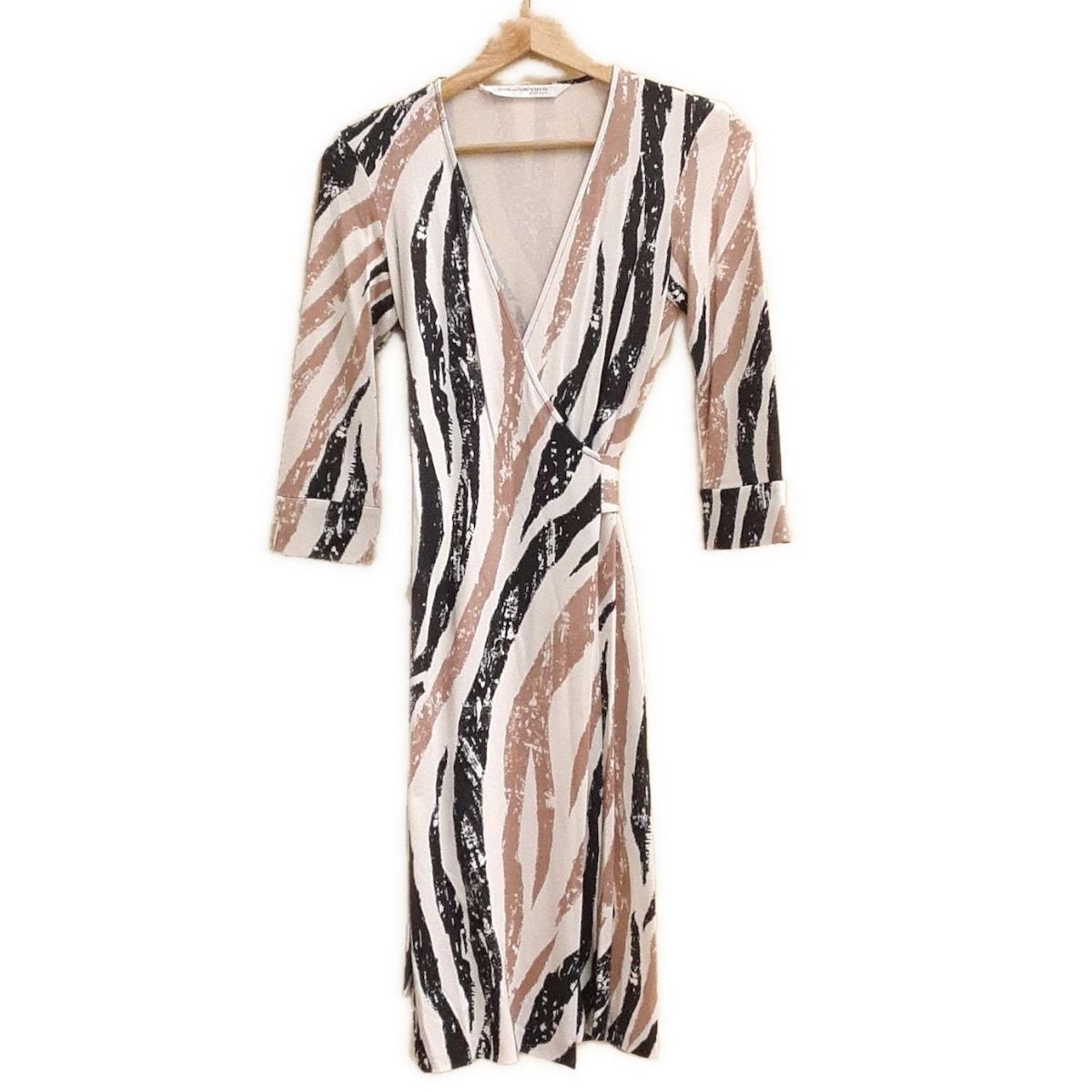 DIANE VON FURSTENBERG(DVF)(ダイアン・フォン・ファステン