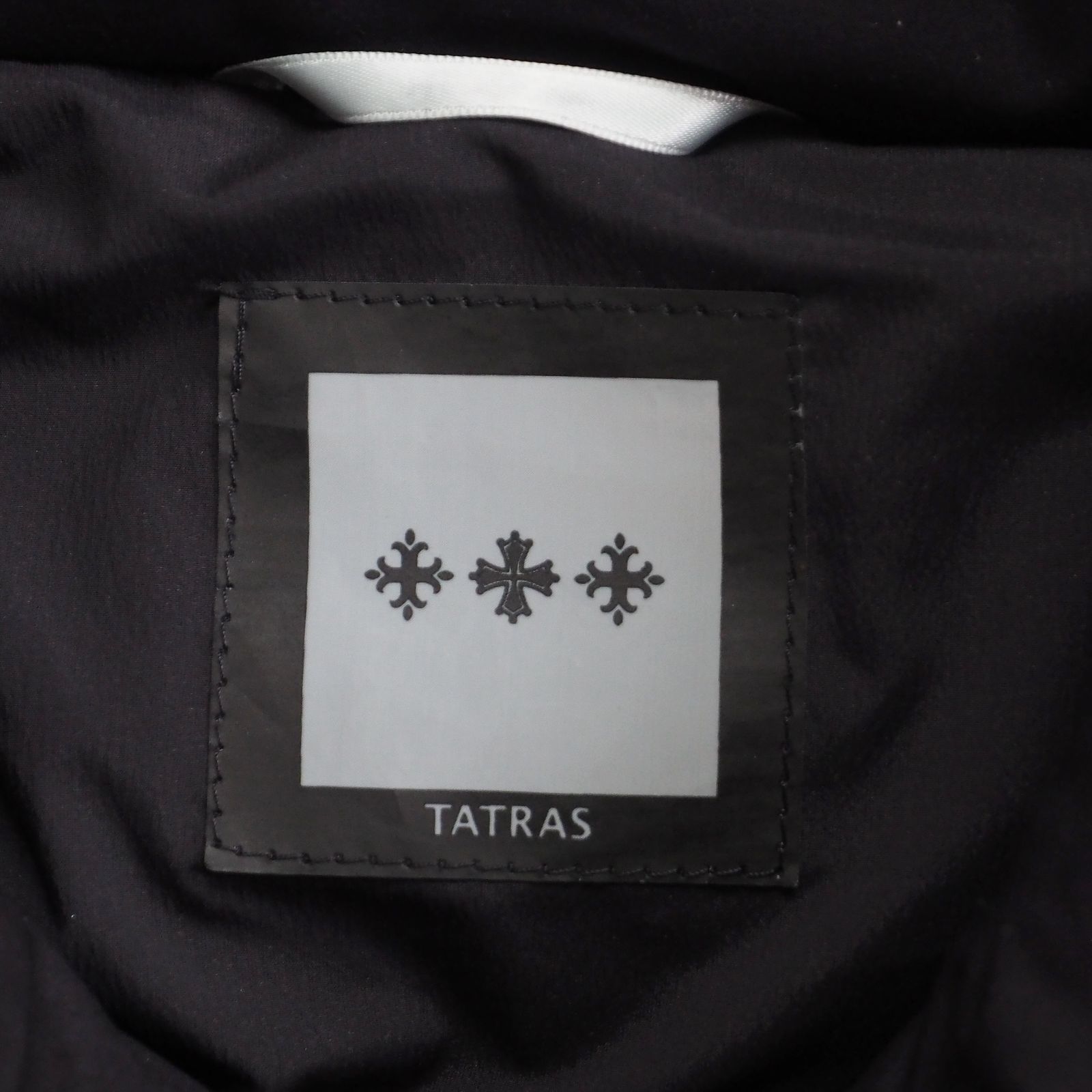 美品【タトラス】ダウンコート GAJA 02サイズ 黒 Aライン 女優襟