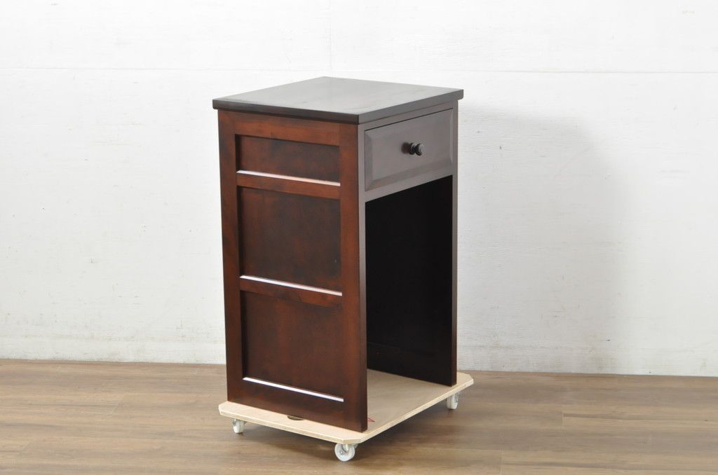 松本民芸家具■ナイトテーブル■126,500円■サイドテーブル 電話台■ 松本民芸家具□ナイトテーブル□126,500円□サイドテーブル 電話