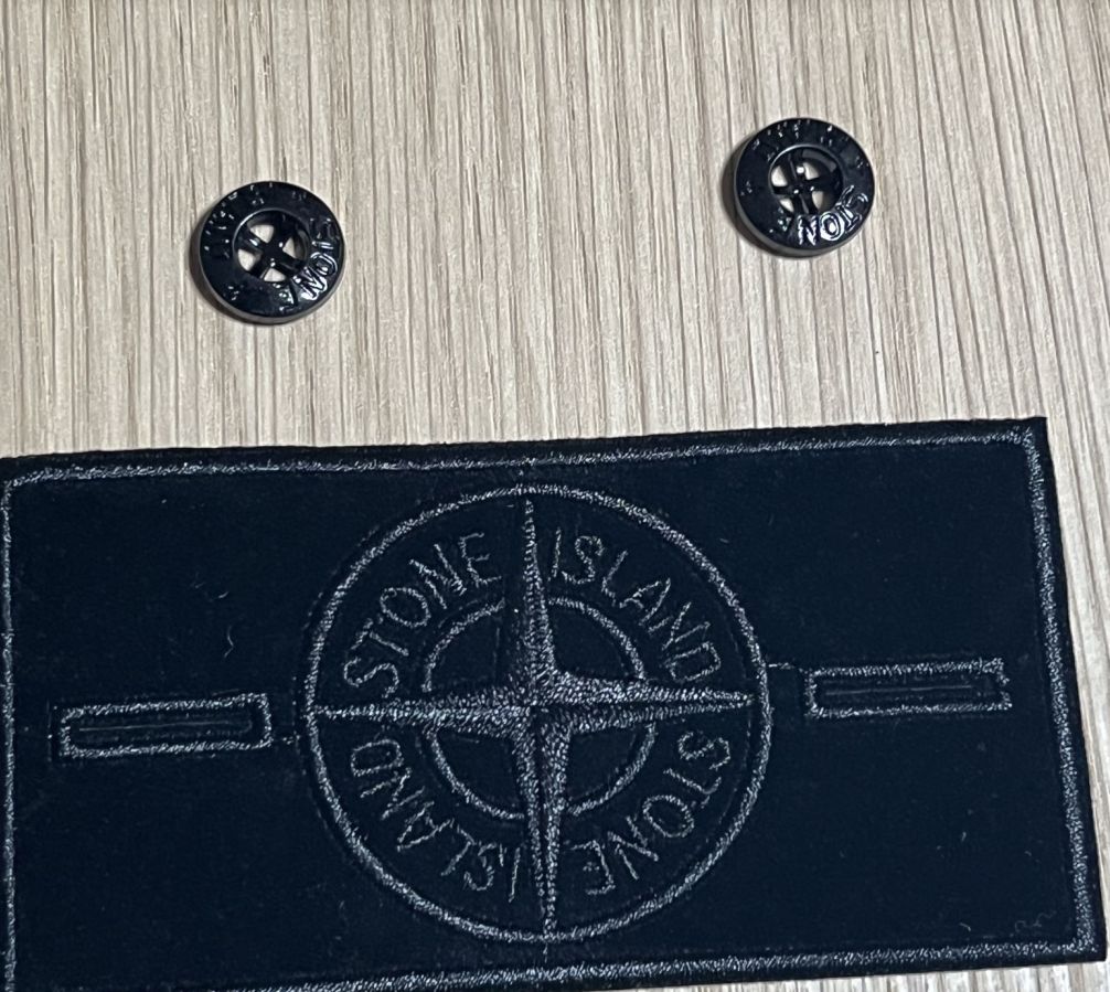 STONE ISLAND ストーンアイランド タグ ワッペンボタン付き - 小物