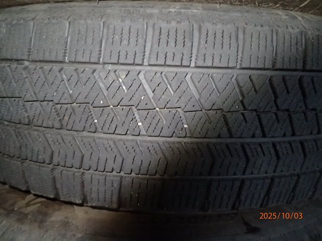 スタッドレス