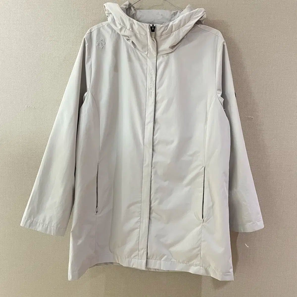 DESCENTE デサント ウィンドブレーカー レディース xs