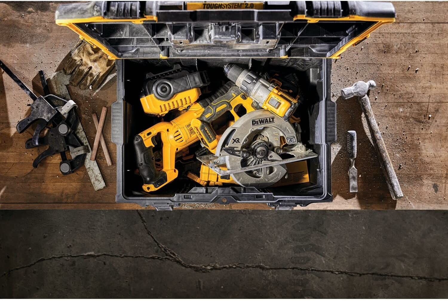 DEWALT