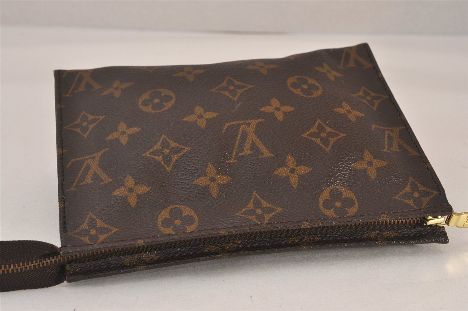 LOUIS VUITTON ルイヴィトン モノグラム ポッシュトワレ 19