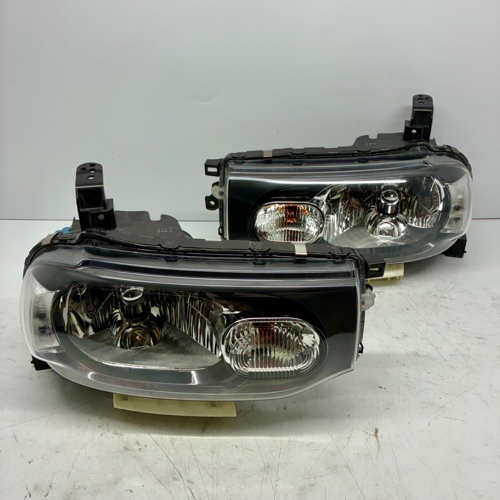 ご確認 美品/破損無 キューブ Z12 ヘッドライト 左右 セット ハロゲン レベ付