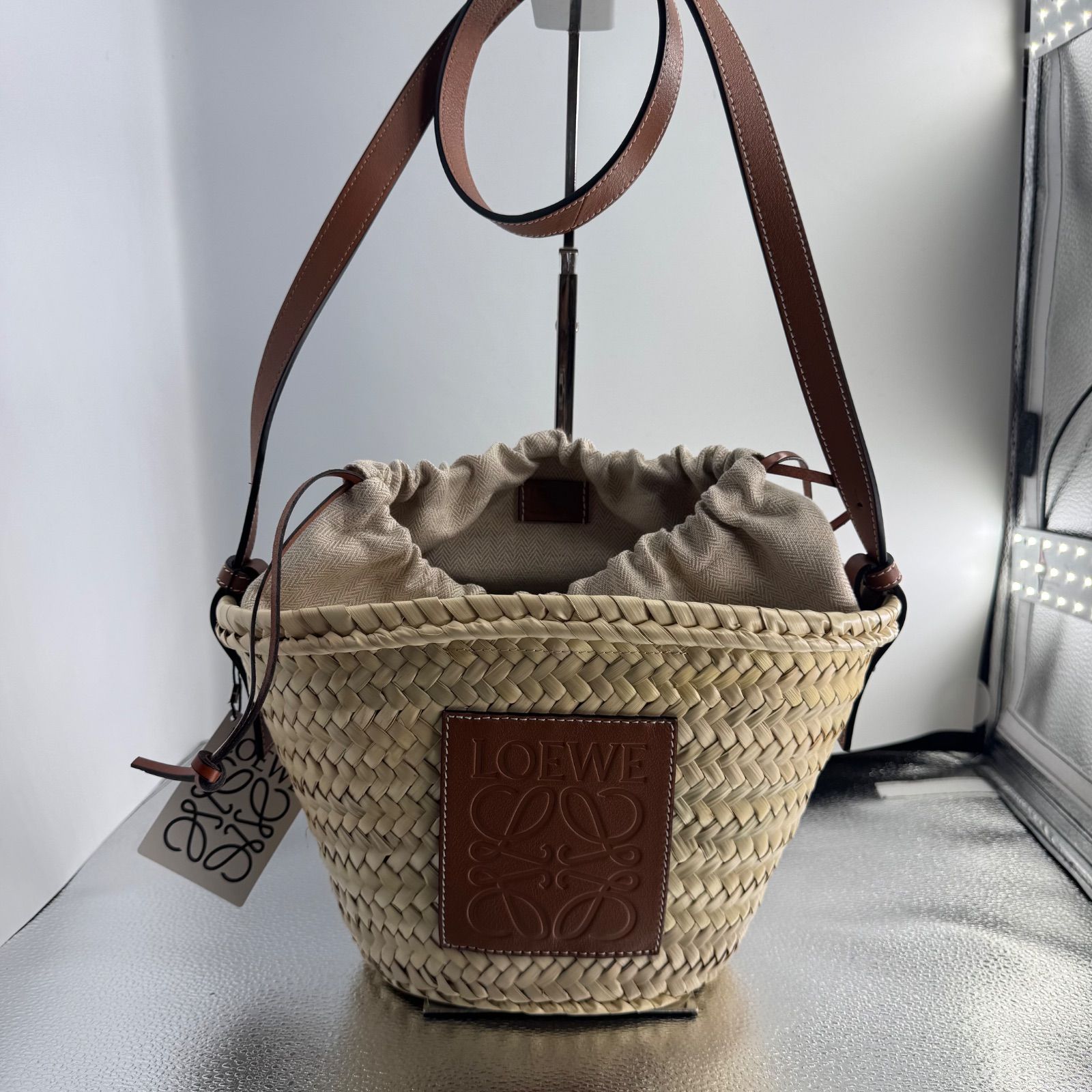 LOEWE ドローストリング バケットバッグ ベージュxブラウン ショルダーバッグ ラフィアxレザー