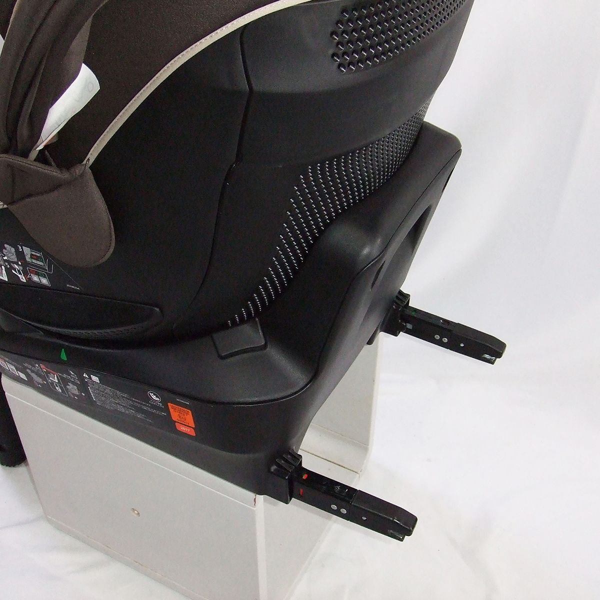 ISOFIX 新生児から4歳
