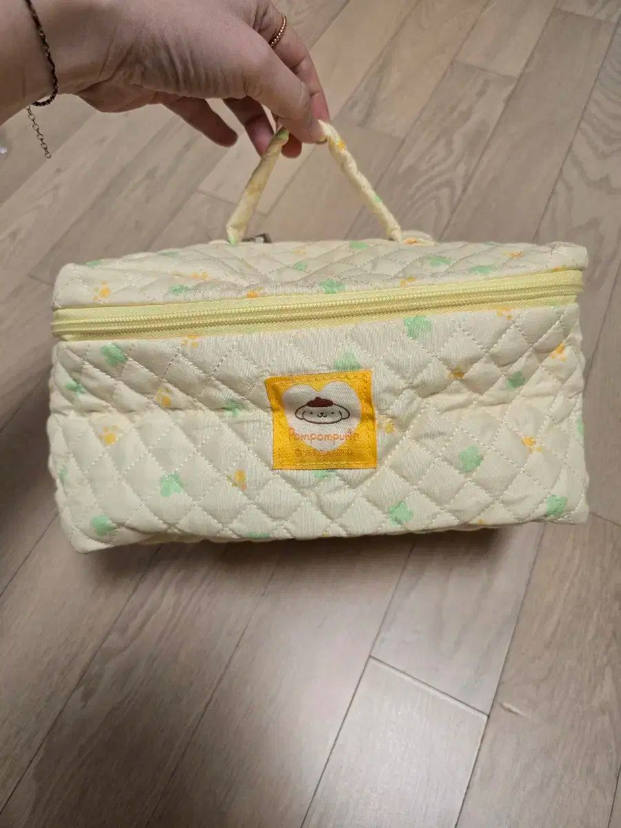 ポムポムプリン 大型 ポーチ