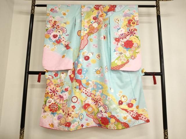 七五三七歳‼️lovely❤️lovelyフルセット❤️白地に手毬花々金彩煌びやか❤️ 七五三七歳‼️lovely❤️lovelyフルセット❤️白地に手毬花々