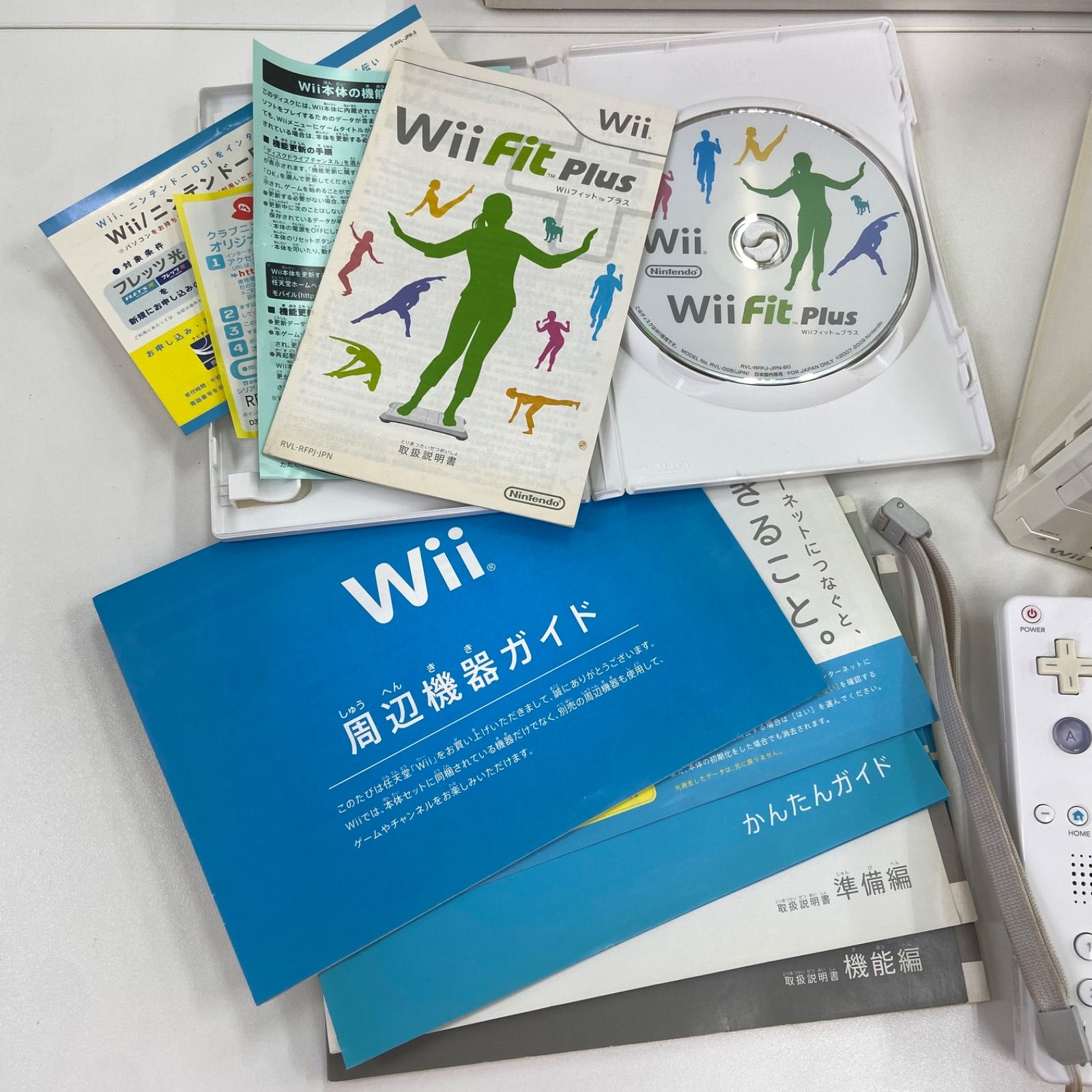 Wii - Wii 本体　ソフト、Wiifit本体ソフト　セット ジャンク】Wii本体 Wii Fit ソフト セット - メルカリ