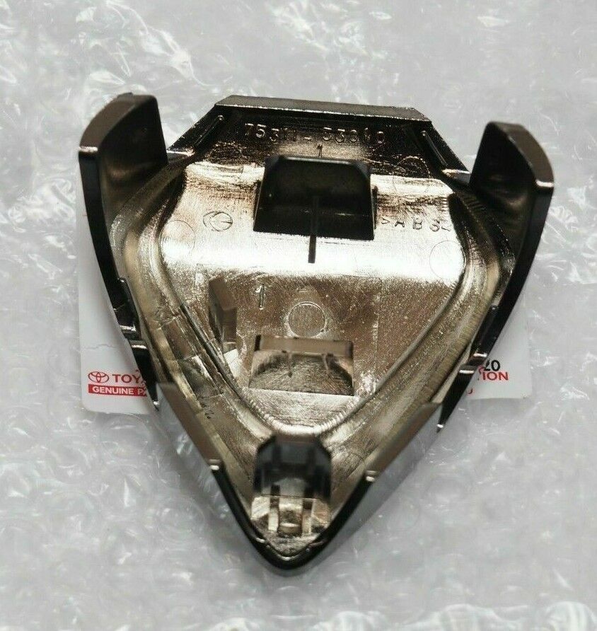 新品未使用 トヨタ純正 アルテッツァ フロント エンブレム TOYOTA