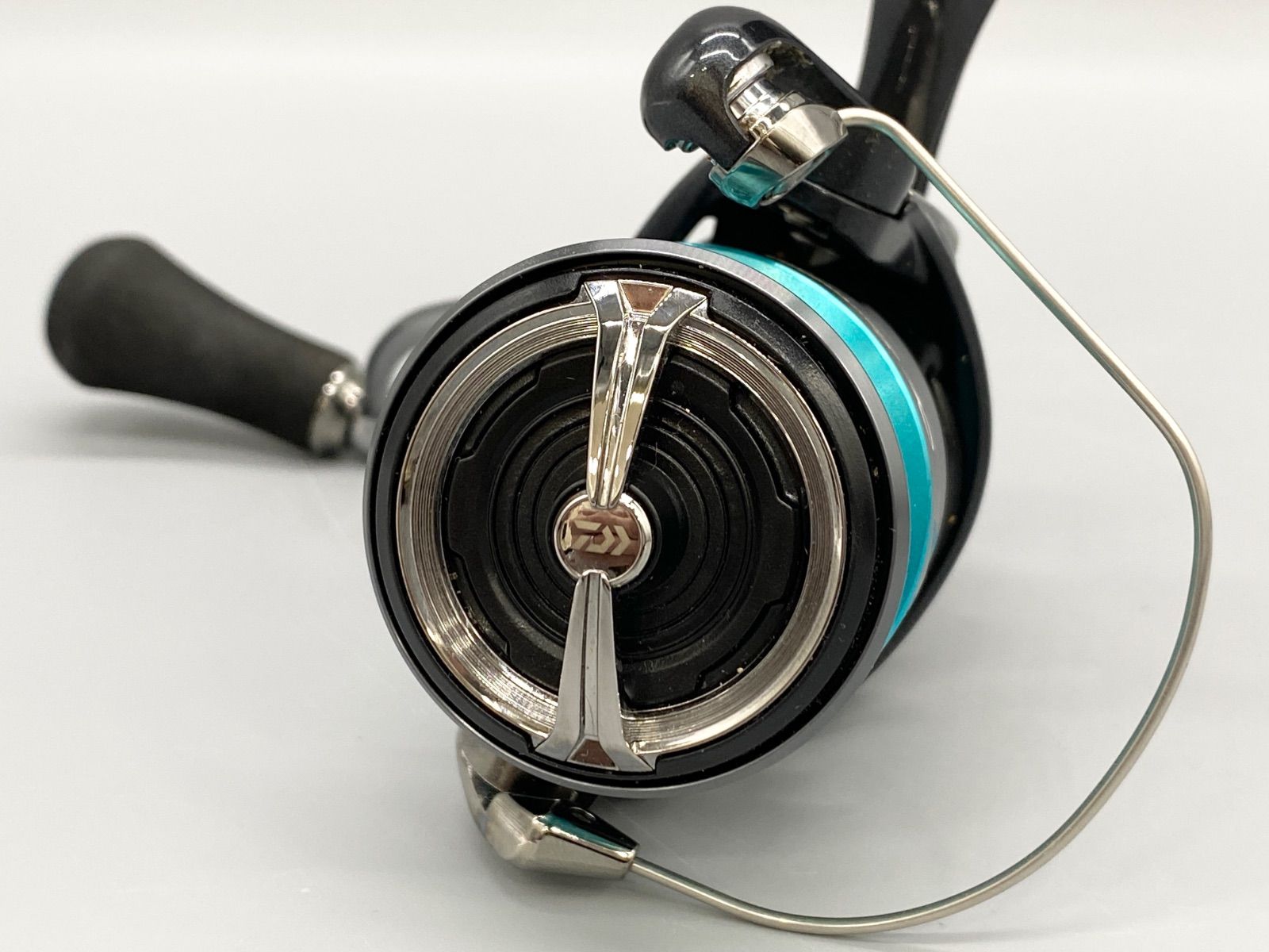 美品箱付き】DAIWA ダイワ 24 エメラルダス X LT2500 ギア比5.3