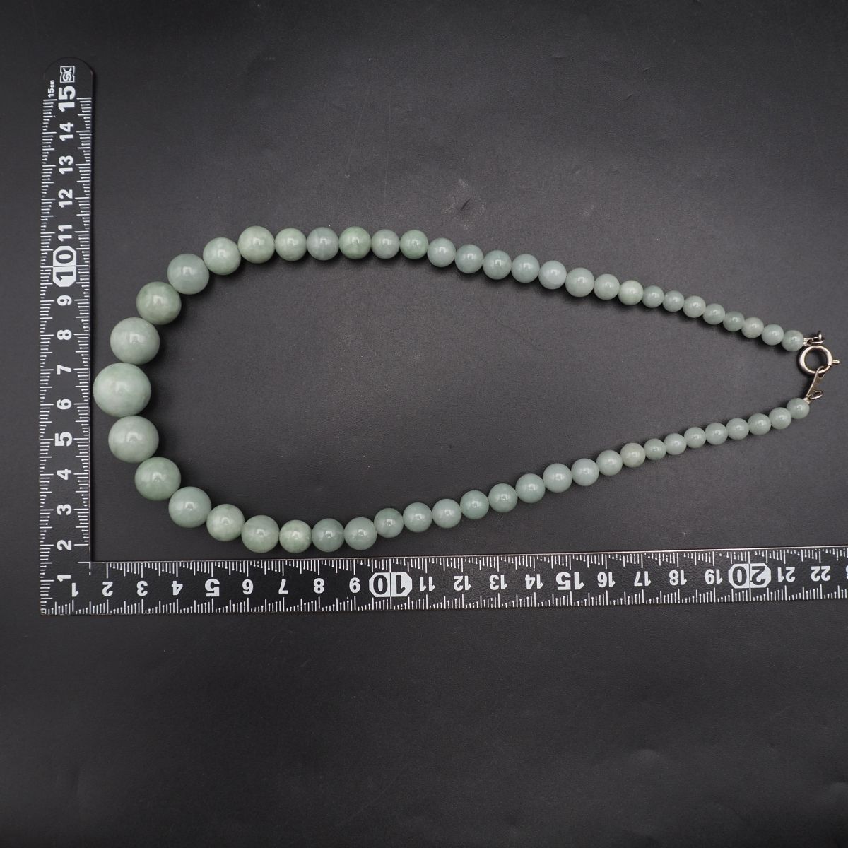 翡翠ネックレスs925銀 B305 翡翠 ヒスイ STERLING SILVER925刻印 ネックレス デザイン