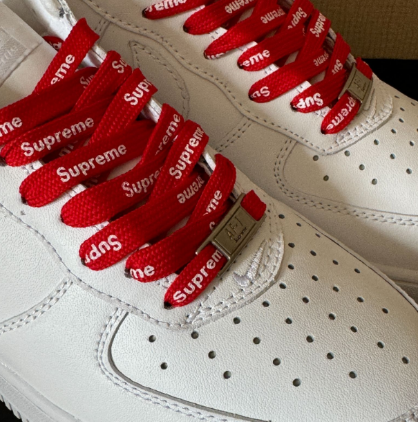 即購入不可！ 新品 ナイキ AIR FORCE 1 × SUPREME スニーカー メンズ レディース