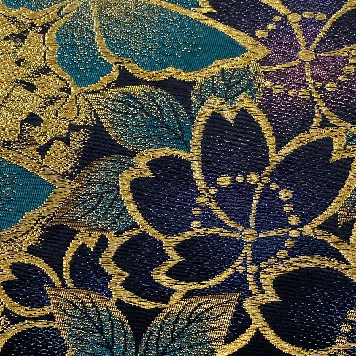 袋帯 秀品 振袖向き 桜 箔散らし 金糸 箔 黒 六通 正絹
