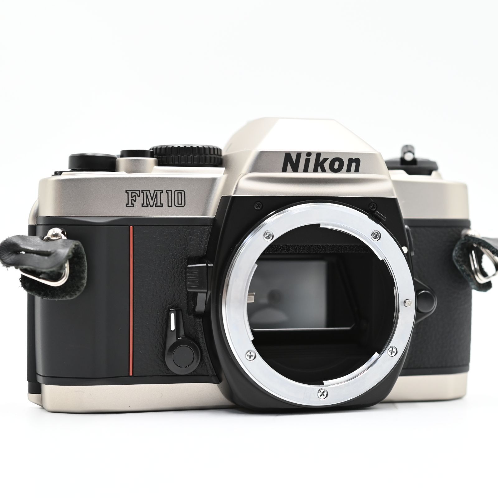 新品級】Nikon 一眼レフカメラ FM10 標準セット(FM10ボディー・Ai