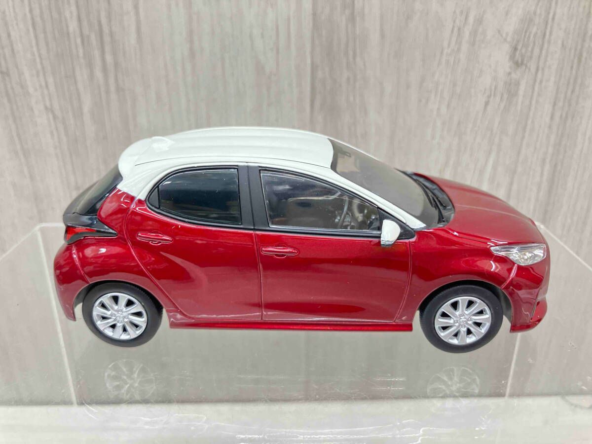 1/30 トヨタ 新型ヤリス YARIS 非売品 カラーサンプル ミニカー