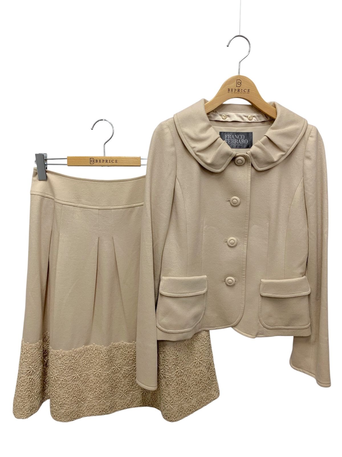 フランコフェラーロ NWDAP-48430 NWHAP-48330 スカートスーツ 2 ベージュ 刺繍 IT9L81Q359OG