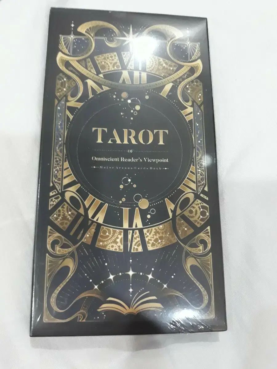 全知的な読者の視点から 台湾版 タロットカード