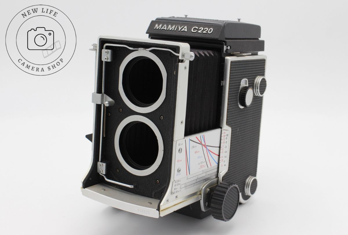 Mamiya C220 PROFESSIONAL Body マミヤ プロフェッショナル 二眼レフ フィルムカメラ ボディ 10899