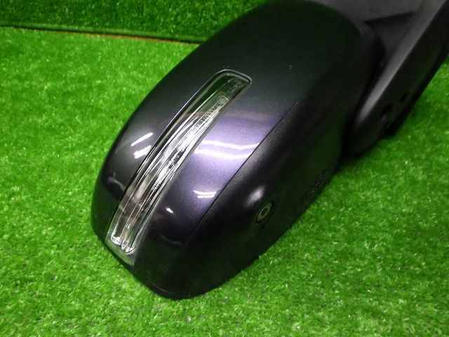 右ドアミラー