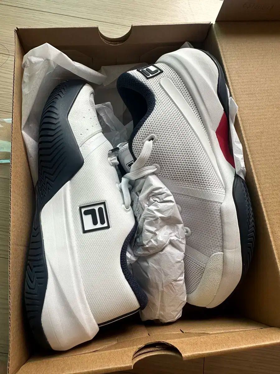 FILA フィラ テニスシューズ ACE T7 箱 240mm