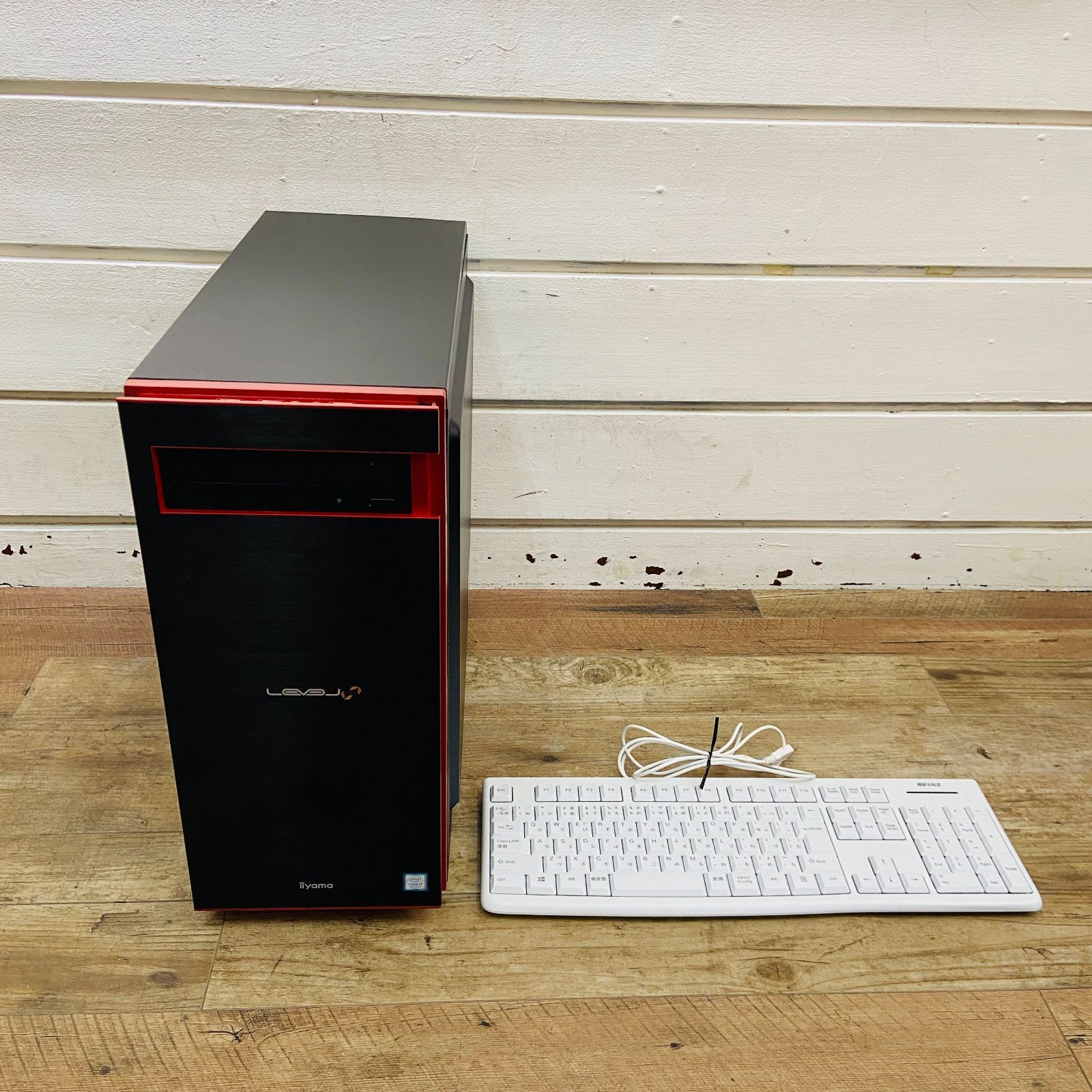 iiyama PC LEVEL-R037-i7-TXR i7-8700K 16GB SSD512GB HDD 1TB
