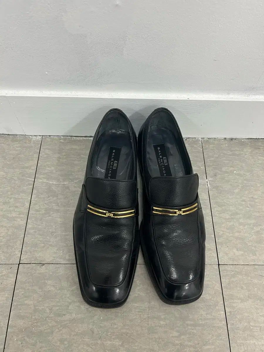 BALENCIAGA バレンシアガ スクエアトゥ ローファー