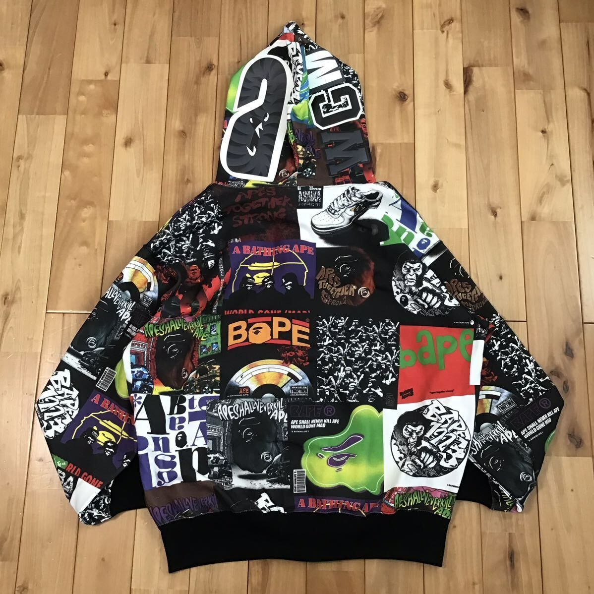 bape ape シャークパーカー S サイズ 【公式通販】