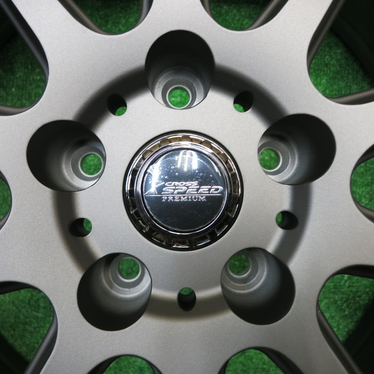【最安値】 送料無料 キレイ X CROSS SPEED PREMIUM CSR 18インチ ホイール クロススピード プレミアム 18×7J PCD114.3|5H 5100908HAホ