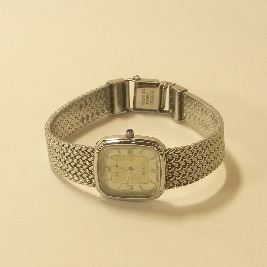 美品 セイコー EXCELINE クオッツ腕時計ケースリューズ含め22cm