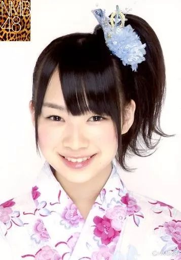 中古】生写真(AKB48・SKE48) 小笠原茉由/バストアップ・衣装白紫・花柄
