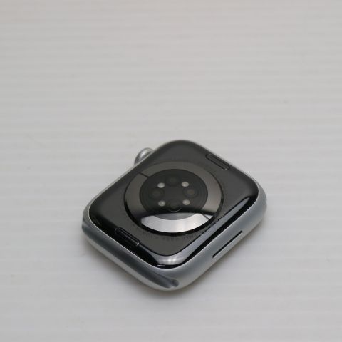 超 Apple Watch Series8 45mm GPS Cellular シルバー スマホ 土日祝発送 即日発送 03000