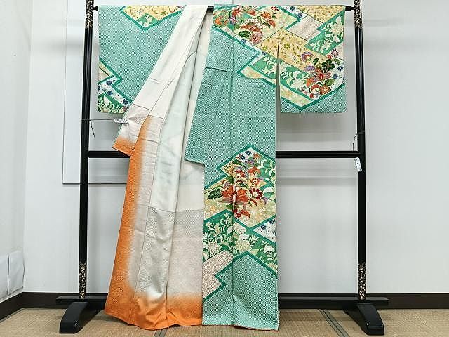 平和屋着物■訪問着　駒刺繍　亀甲地紙花松文　金彩　逸品　未使用　CAAH4614yc 平和屋着物□訪問着 駒刺繍 亀甲地紙花松文 金彩 逸品 未