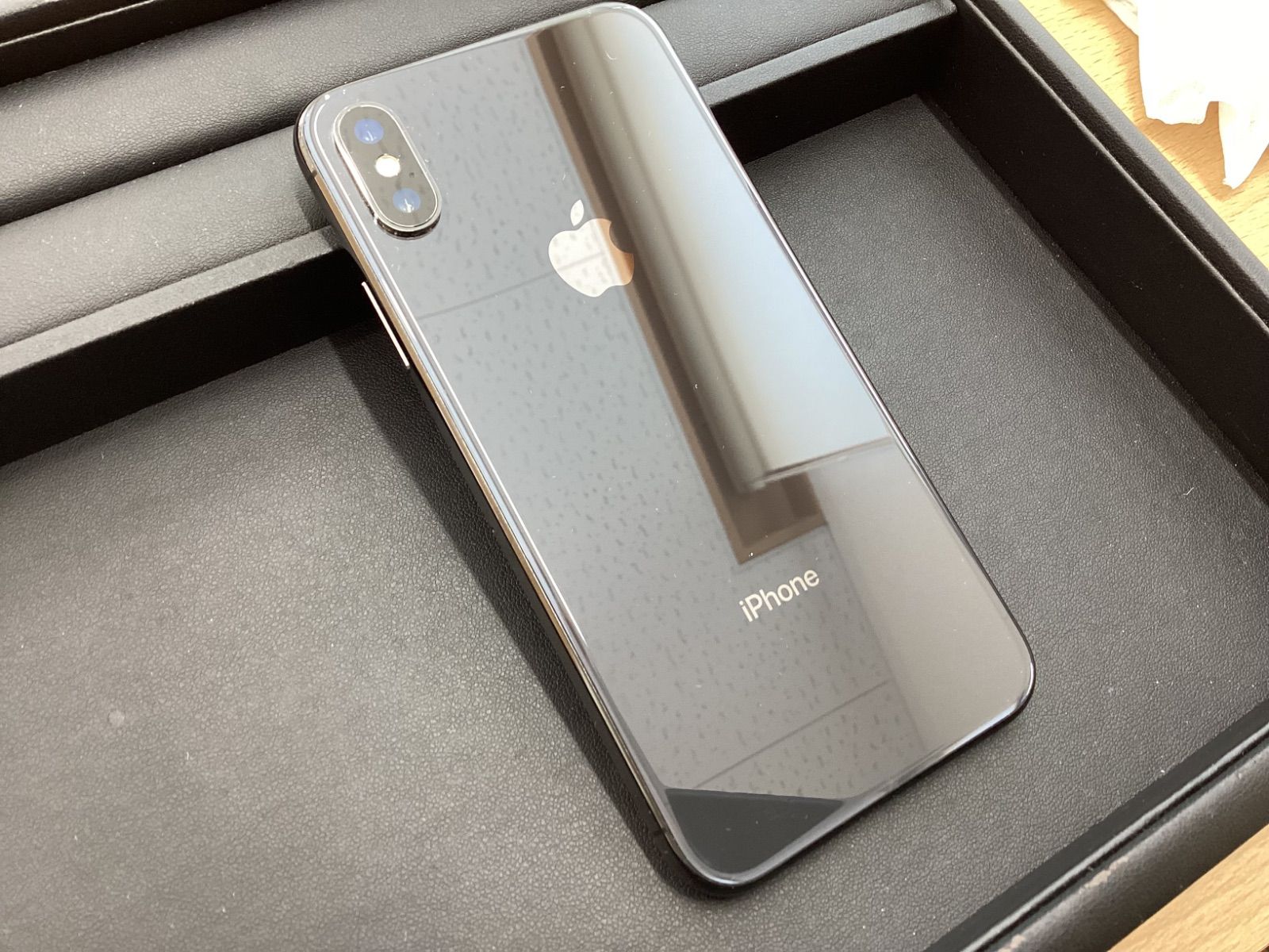 O334 Apple iPhone X 本体 64GB SIMロック解除済み・初期化済み