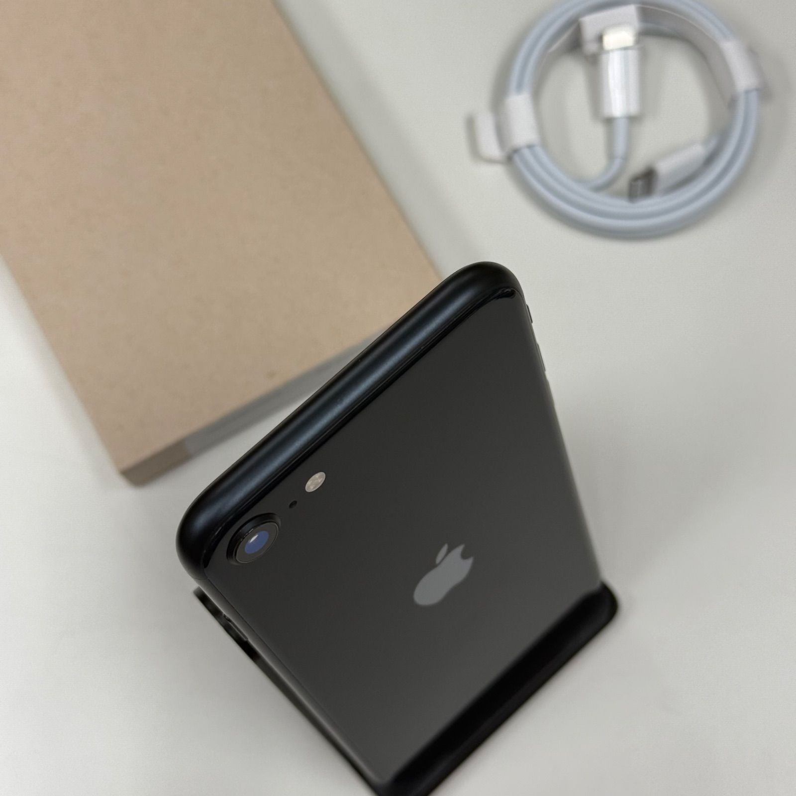 iPhone SE第3世代 128GB ミッドナイト 国内版SIMフリー送料無料