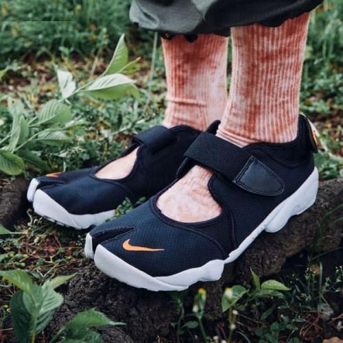 美品 ナイキ 21年 WMNS AIR RIFT BR ウィメンズ エアリフト ブリーズ 25cm NIKE DN1338-001 - メルカリ