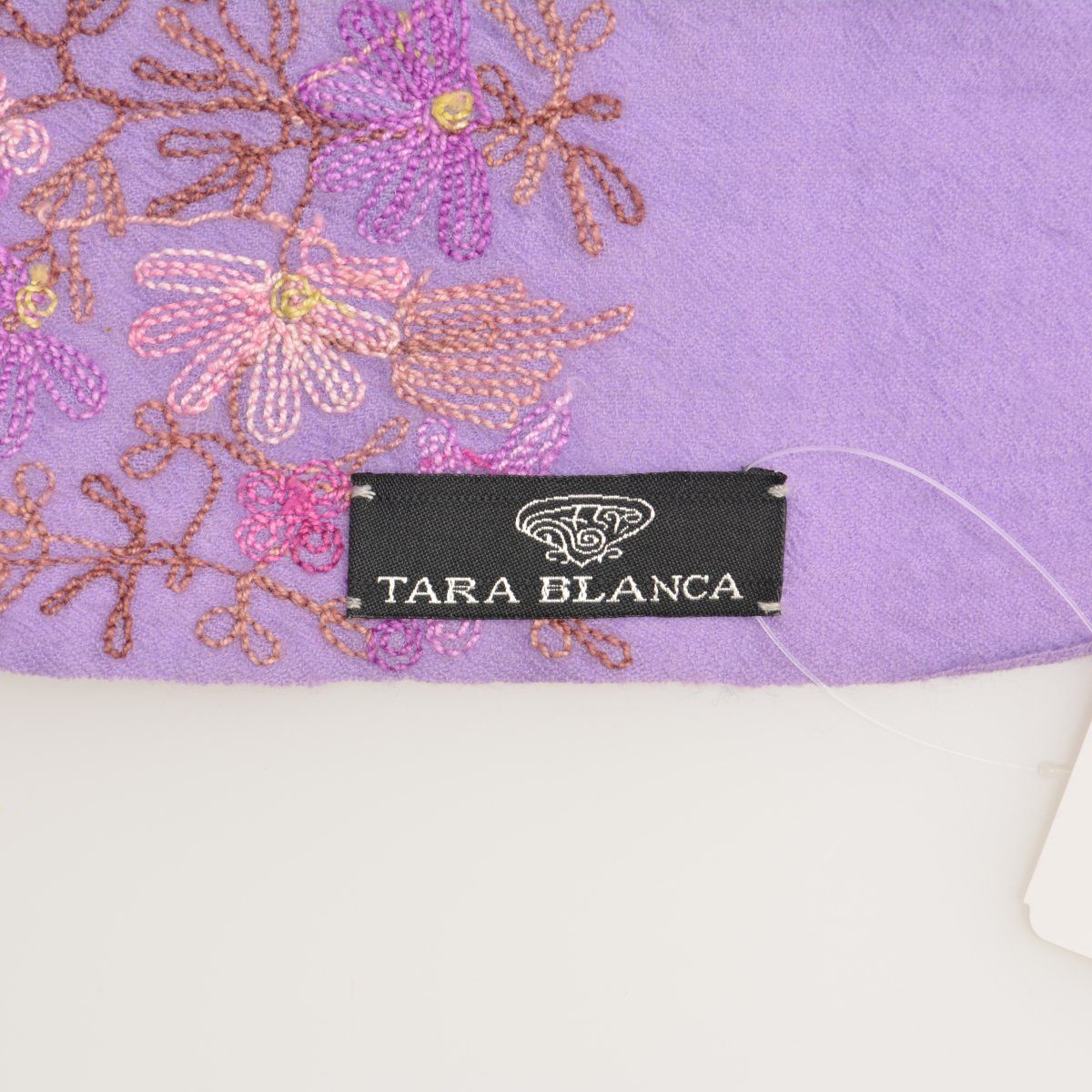 TARABLANCA】フラワー刺繍ストール - メルカリ