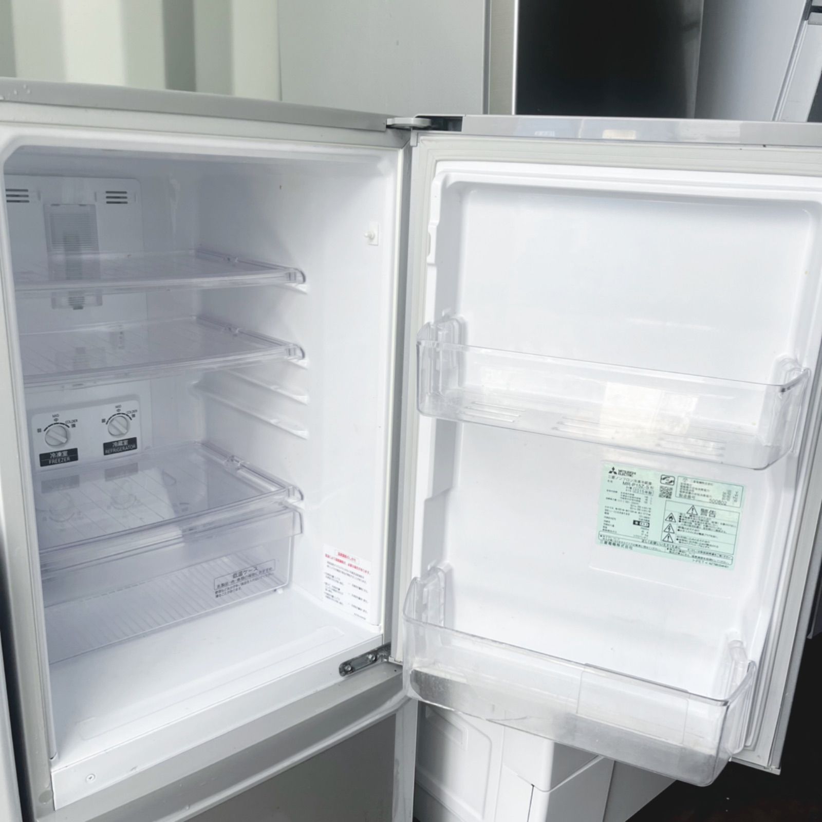 取付無料！新生活応援！三菱低温ケース搭載シルバー冷蔵庫・東芝