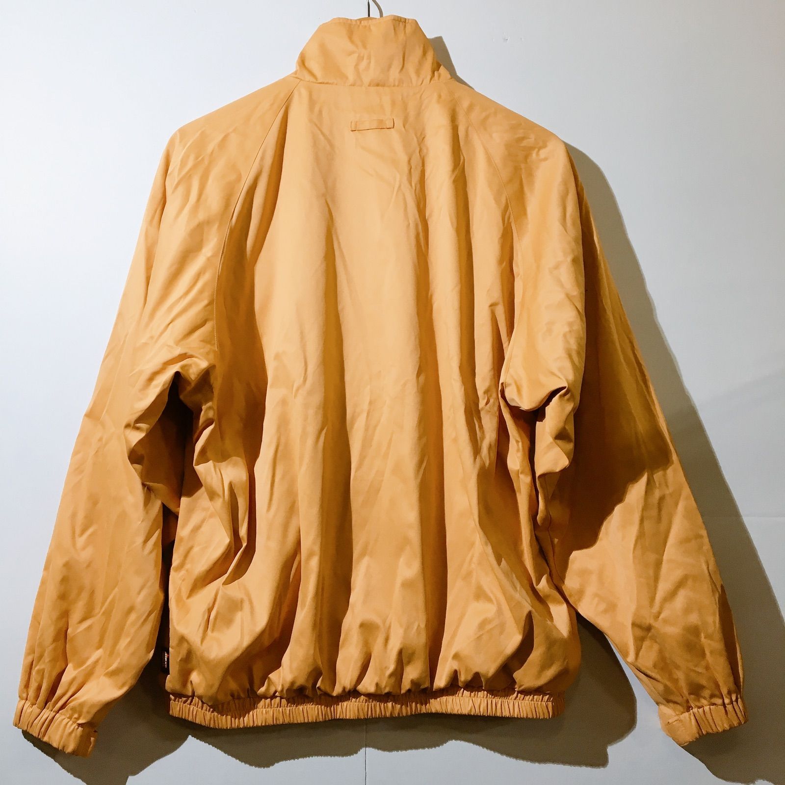 YONEX　ヨネックス　防寒　ブルゾン　ジャンパー　О YONEX ヨネックス ジャンパー ブルゾン オレンジ 薄手 アウター