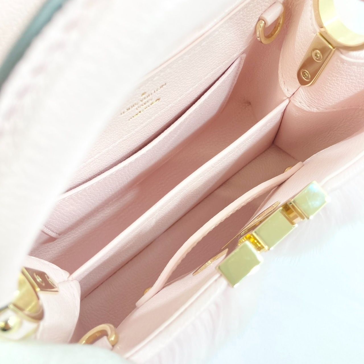 店頭非売品!!未使用品!!】Louis Vuitton ルイヴィトン カプシーヌ ミニ 