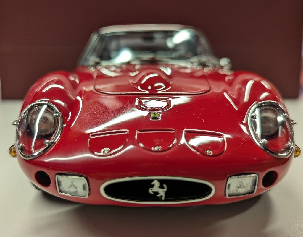 未使用】CMC 1/18 フェラーリ 250GTO 1962 レッド（Item No. M-154）