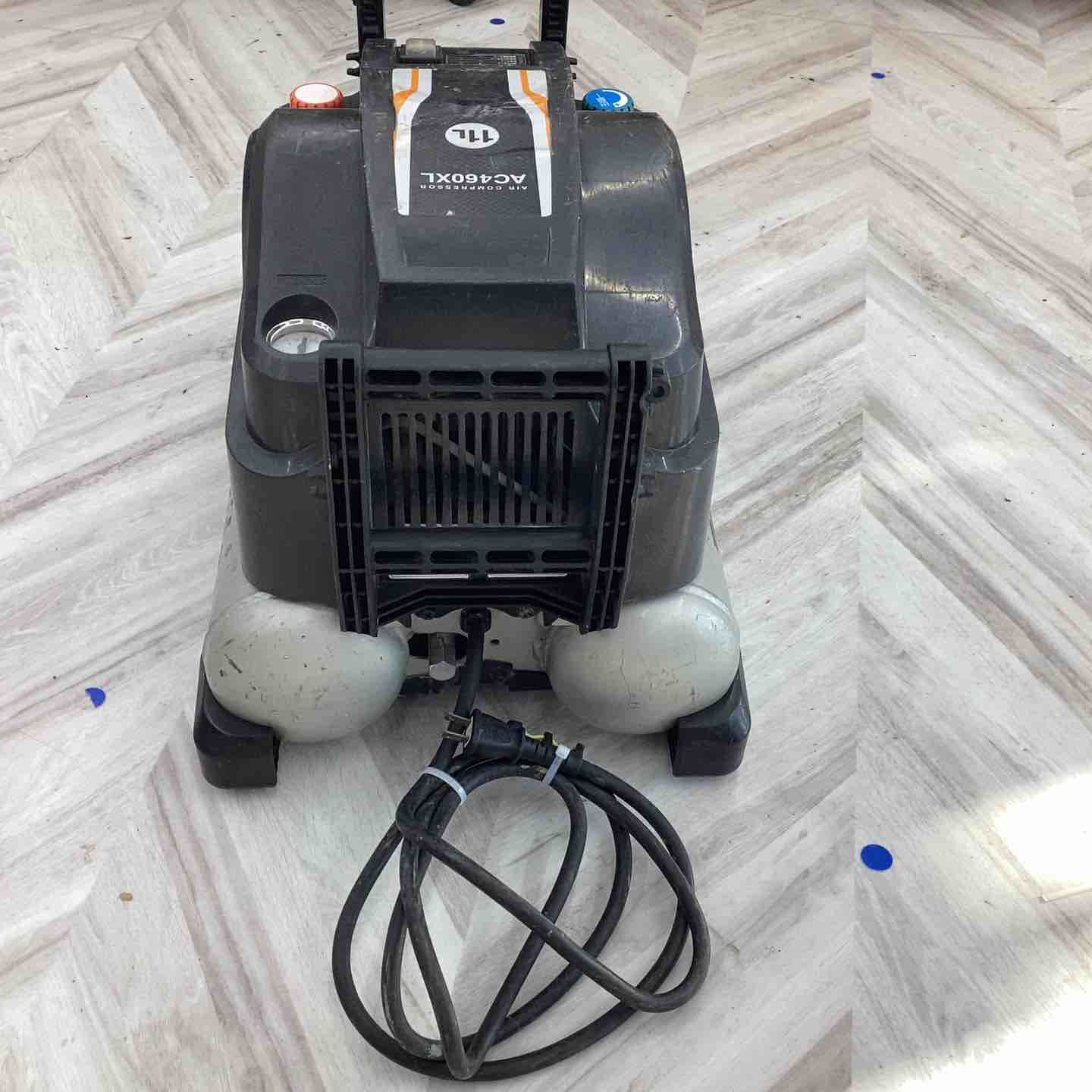 エアコンプレッサー