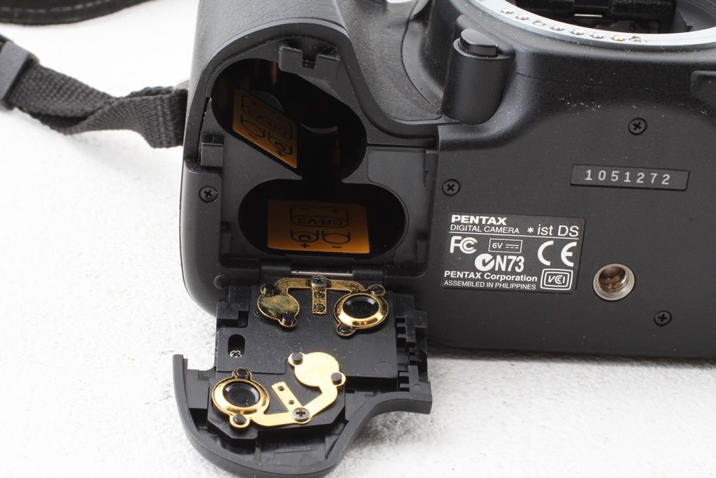 PENTAX デジタル 一眼レフ カメラ istD S2 ボディのみ Amazon | PENTAX *ist DS2 デジタル一眼レフカメラ本体 IST-DS2