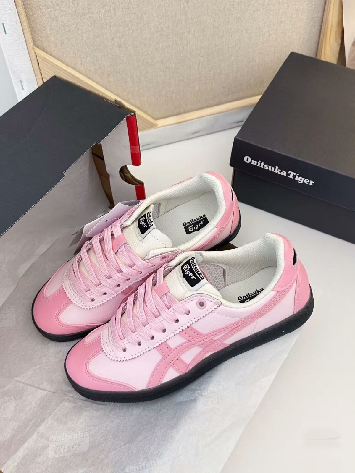 Onitsuka Tiger オニツカタイガー メキシコ66 スニーカー ピンク