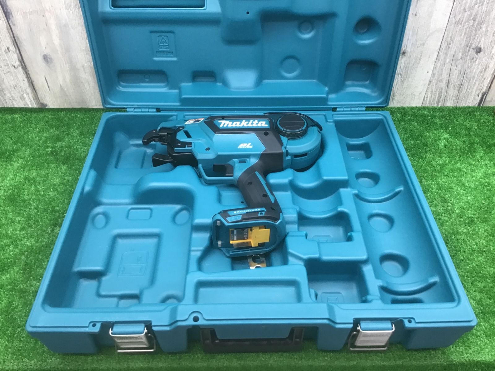 動作品 □マキタ makita コードレス鉄筋結束機 TR180DZK□アクトツール富山店□M