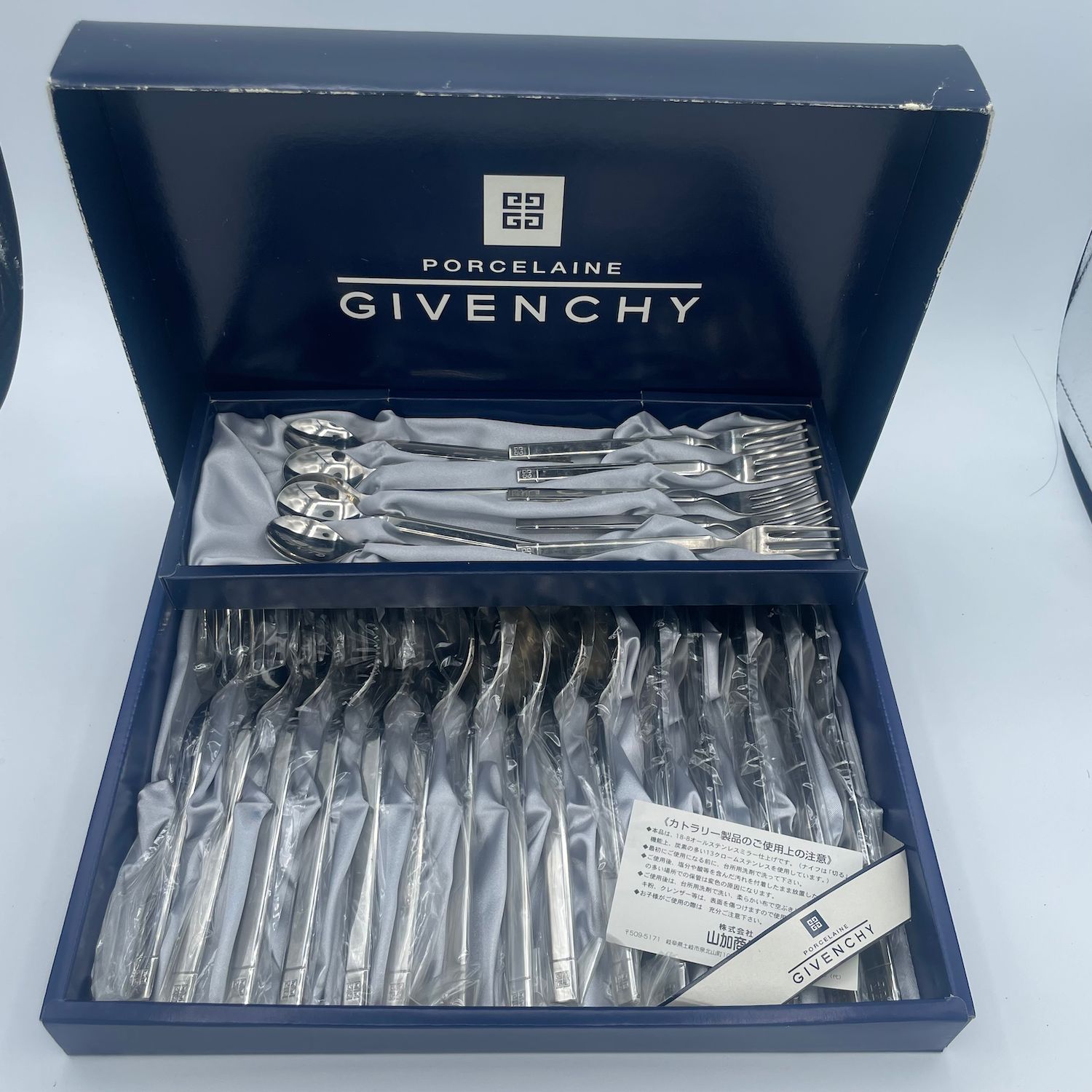 GIVENCHY ジバンシィ ディナーカトラリーセット 25ピース GIVENCHY □ジバンシィ ディナーカトラリー25本セット/日本製/ギフト可