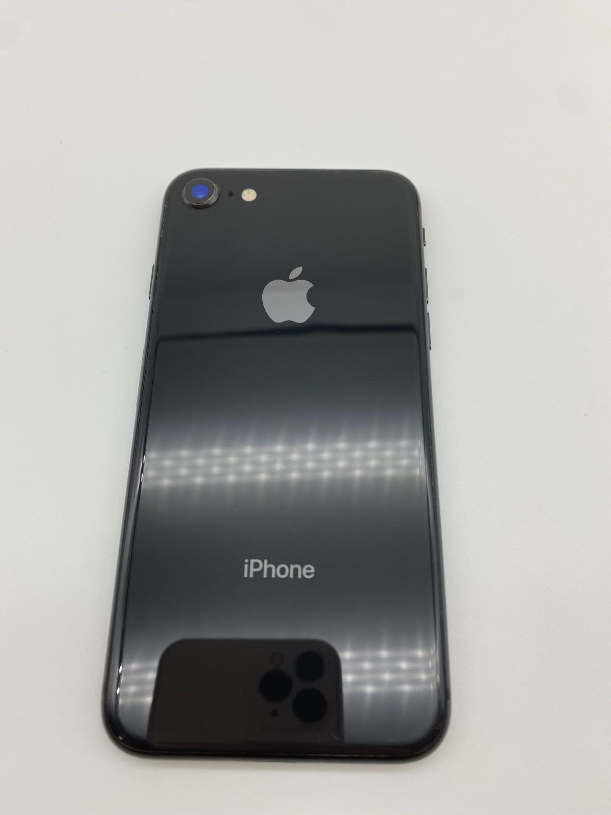 豊富な品 iPhone8 64GB シルバー シムフリー 大容量新品BT100% 109 veme.fi