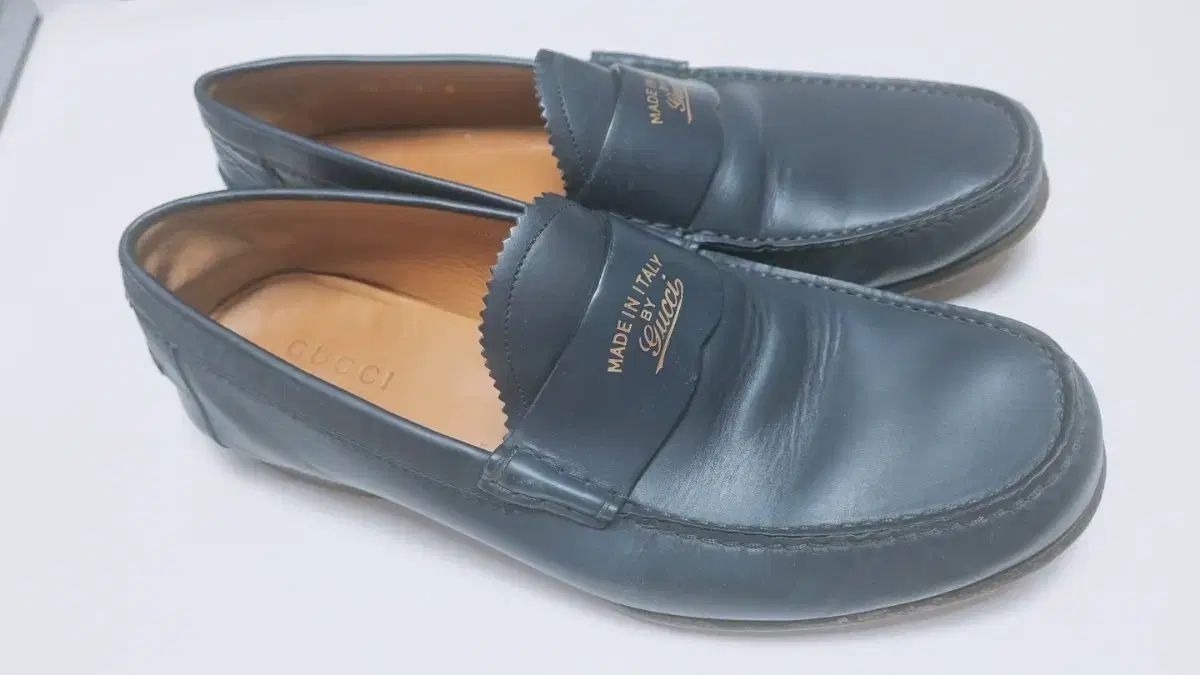 GUCCI グッチ メンズ ローファー 8 サイズ 270