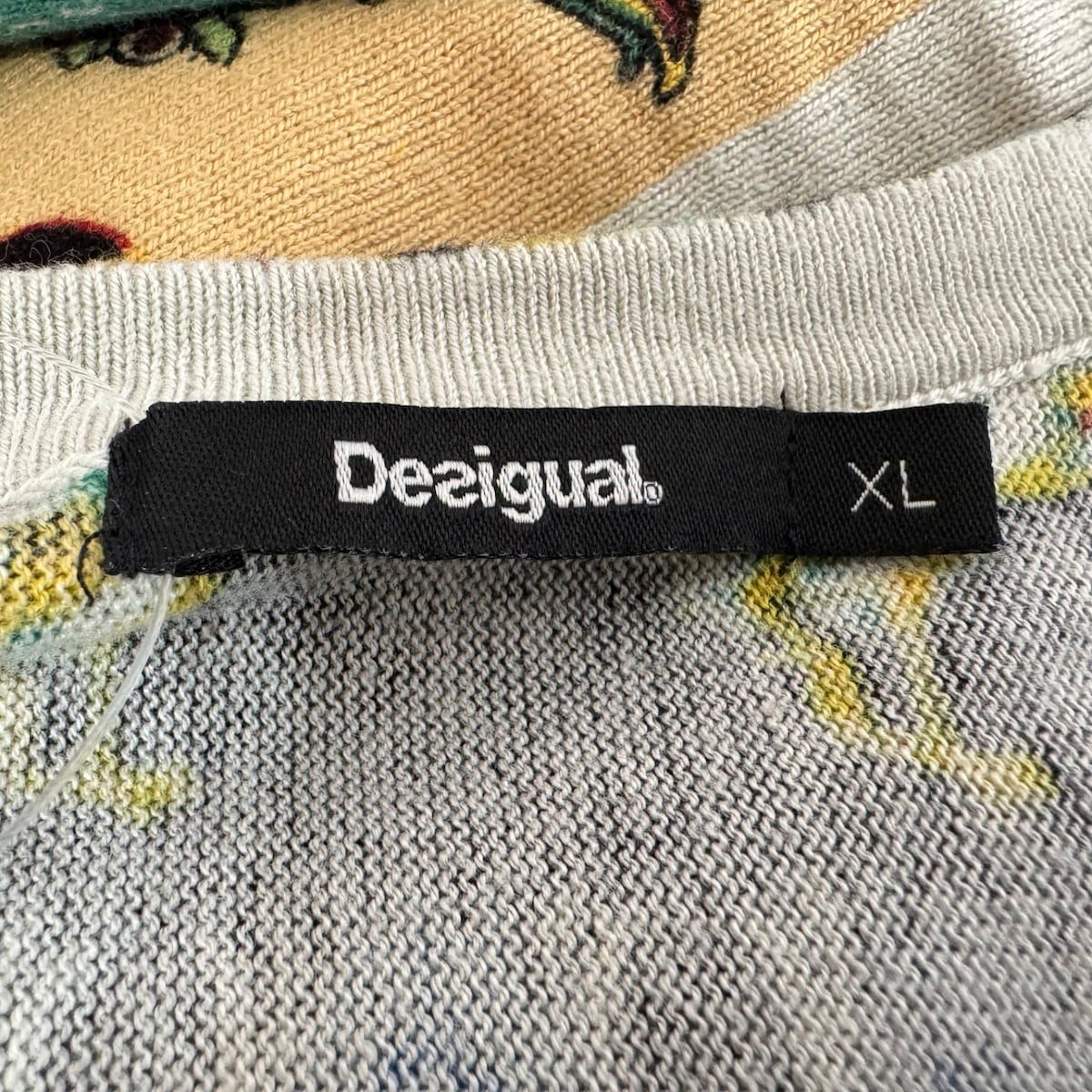 Desigual(デシグアル) 長袖セーター サイズXL レディース - 黒×ピンク×マルチ Vネック/ラメ